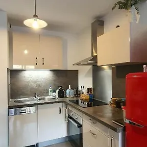 A 10 Min A Pied De La Plage De Appartement